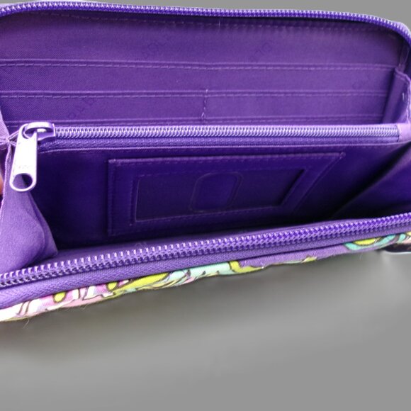 Vera Bradley Wallet in Heather Fabric (Retired) - Picture 2 of 8